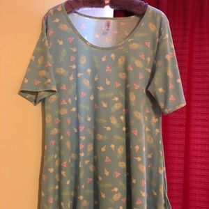 LuLaRoe Perfect T